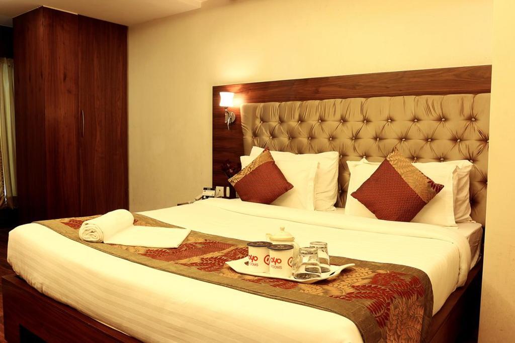 Oyo 1522 Npg Hotel Kalkutta Kültér fotó