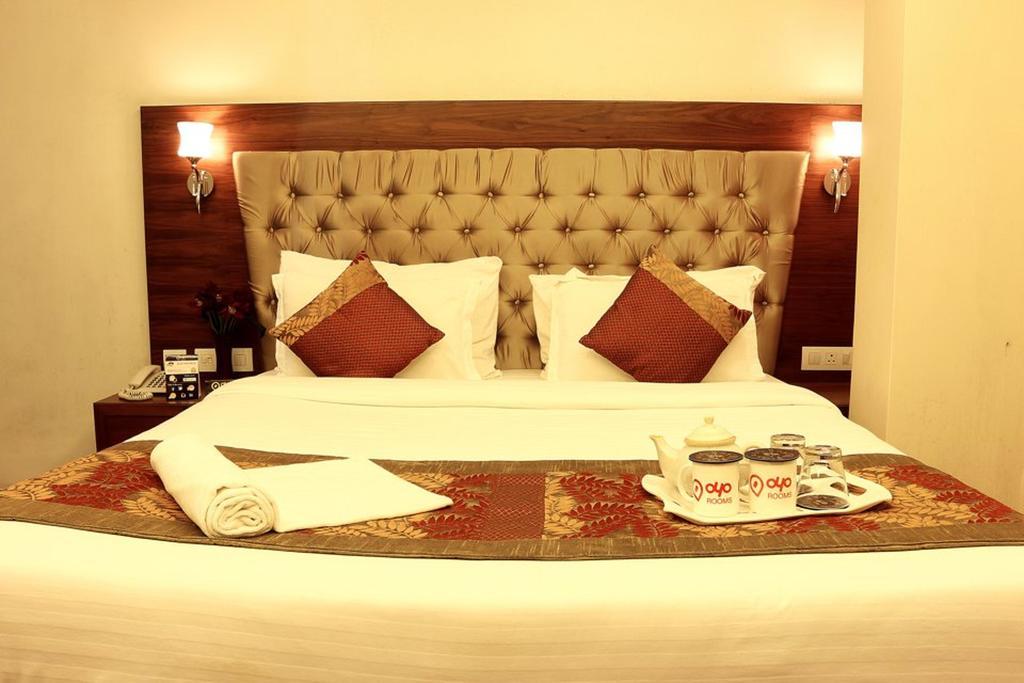 Oyo 1522 Npg Hotel Kalkutta Kültér fotó