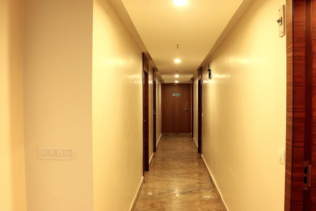 Oyo 1522 Npg Hotel Kalkutta Kültér fotó
