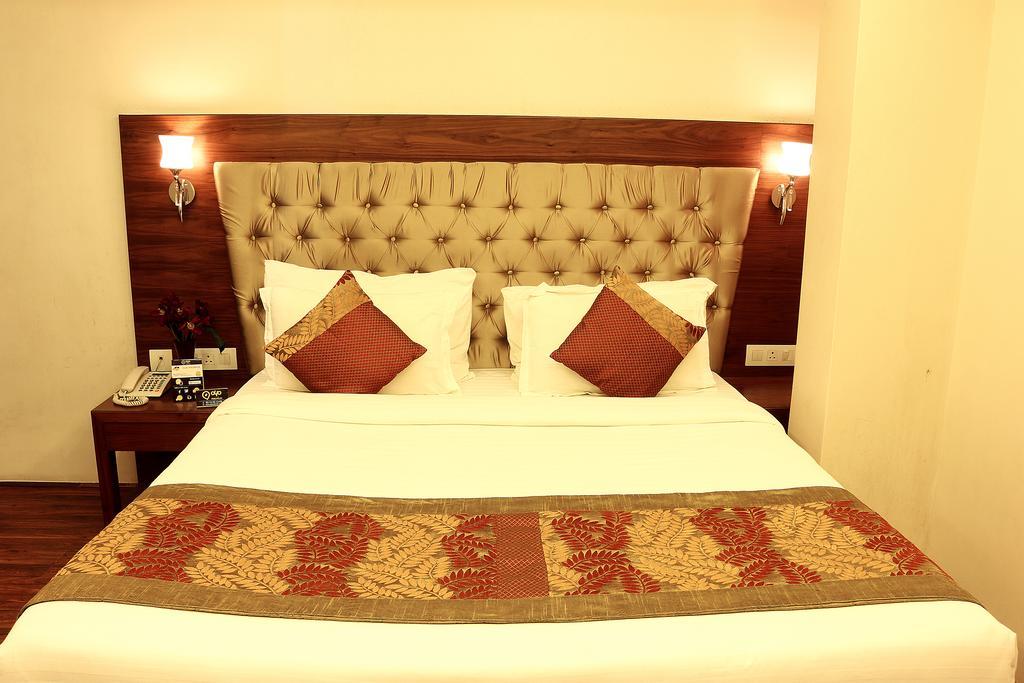 Oyo 1522 Npg Hotel Kalkutta Kültér fotó